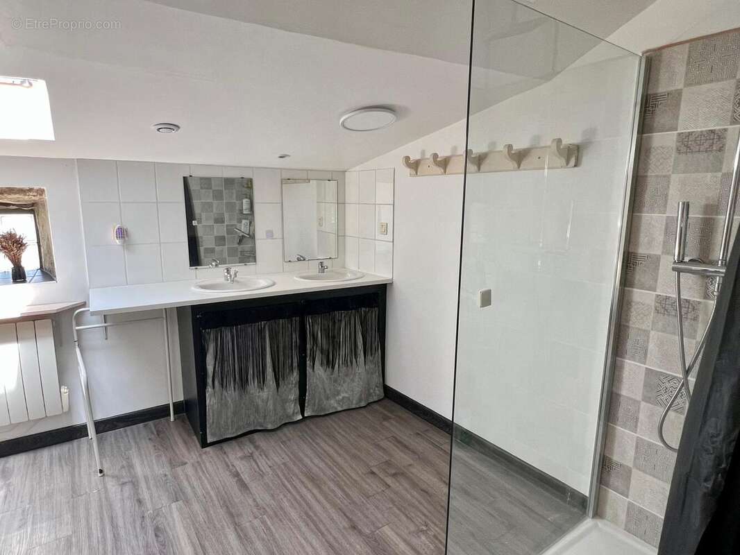 Maison 150 m² à La Villedieu  - photo 7