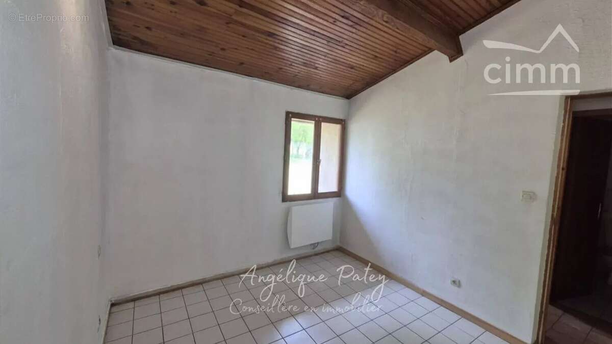 Maison à REIGNAC