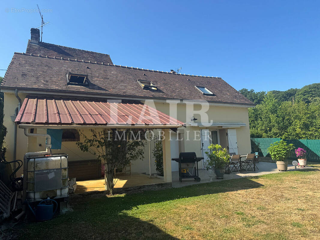 Maison à LA FRESNAYE-SUR-CHEDOUET