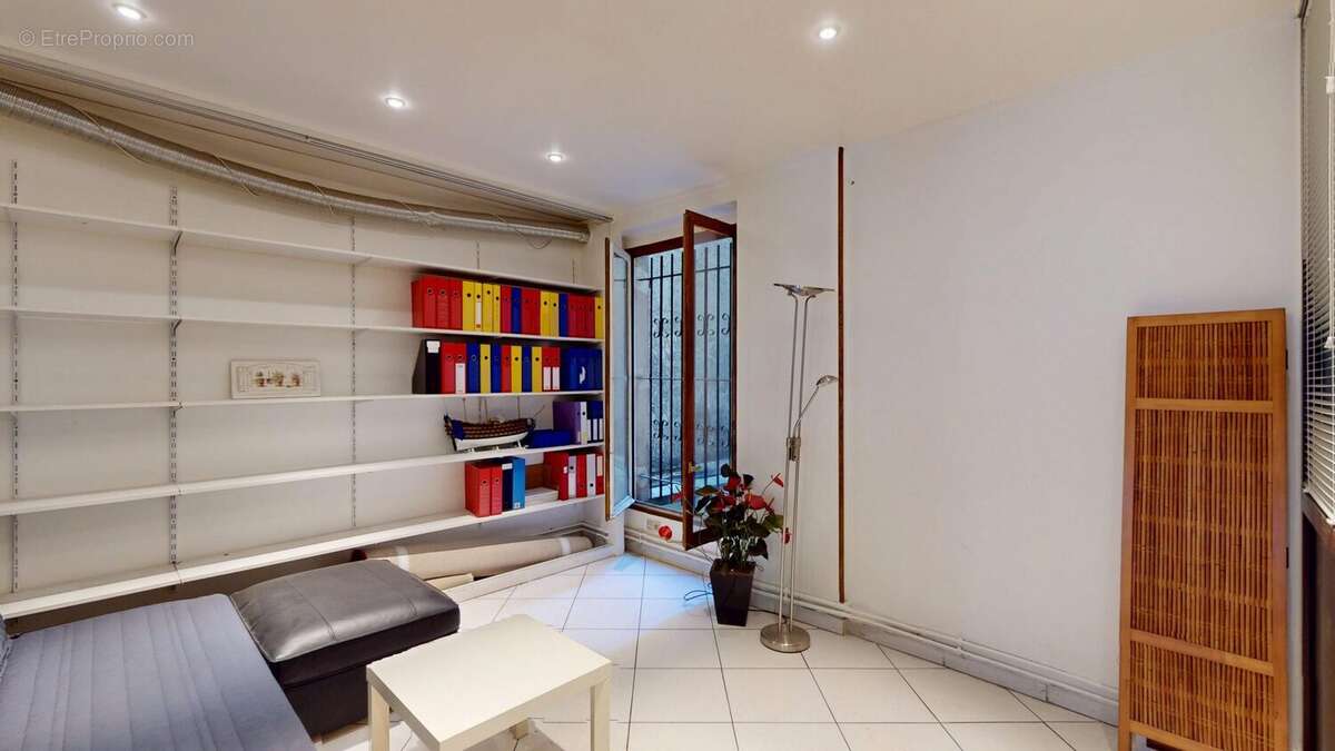 Appartement à PARIS-10E