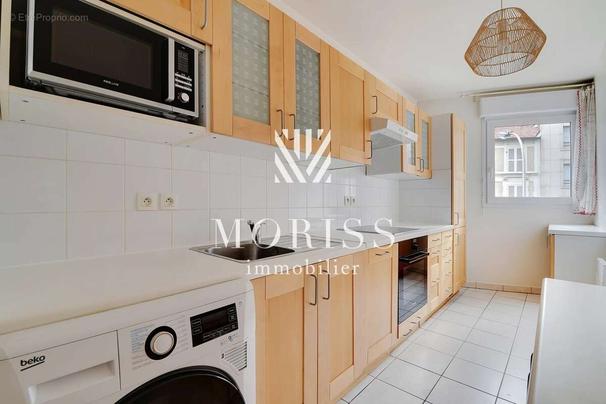 Appartement à COURBEVOIE