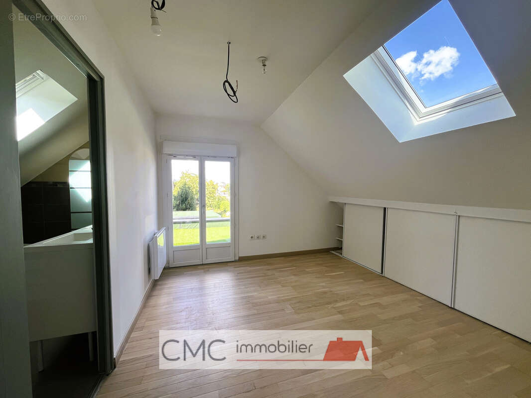 Maison 130 m² à Luisant  - photo 6