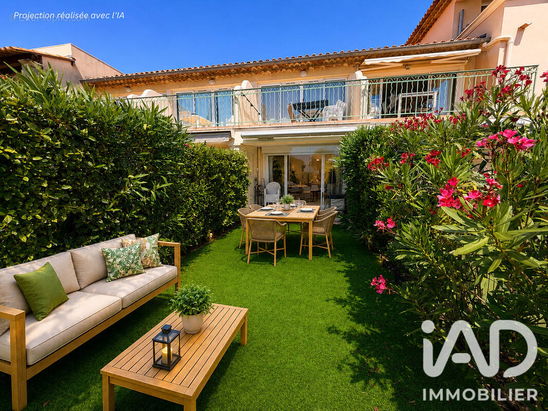 Photo 1 - Appartement à ROQUEBRUNE-SUR-ARGENS