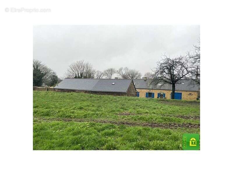 Maison à LE CROISTY