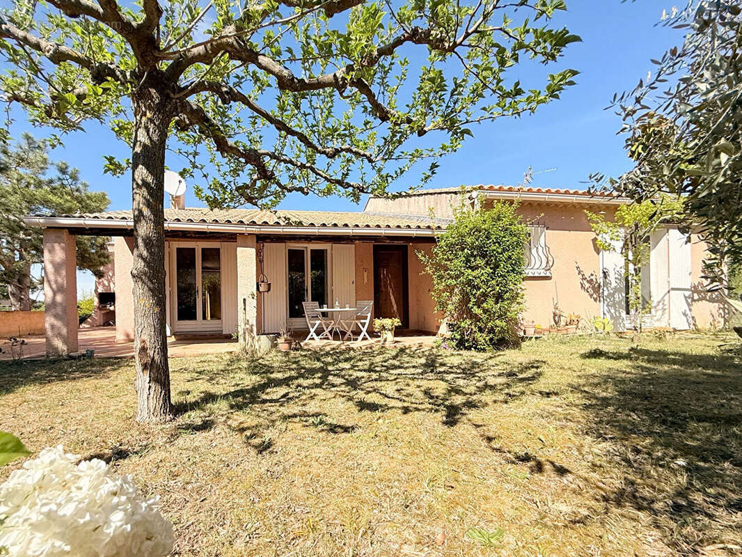 Maison à VALREAS