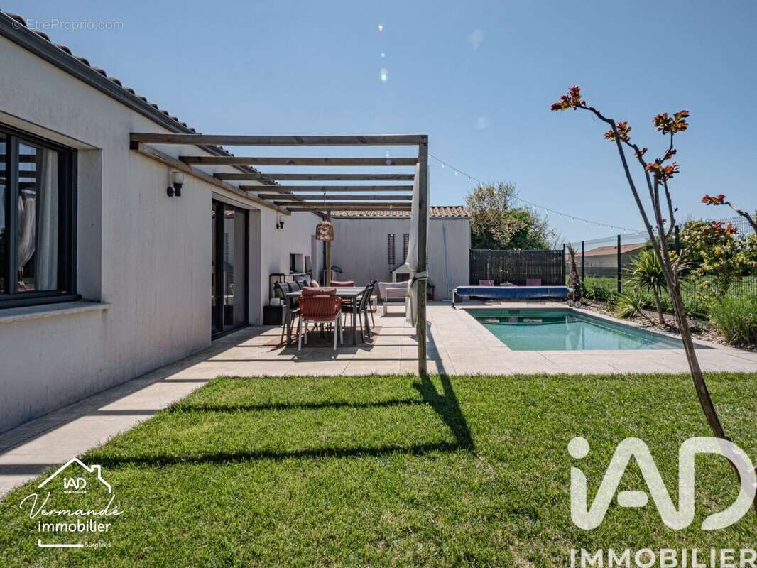 Photo 3 - Maison à SURGERES