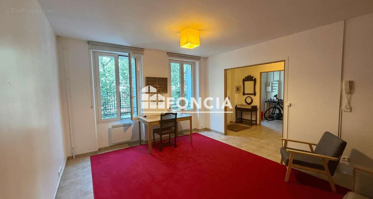 Maison à PARIS-14E