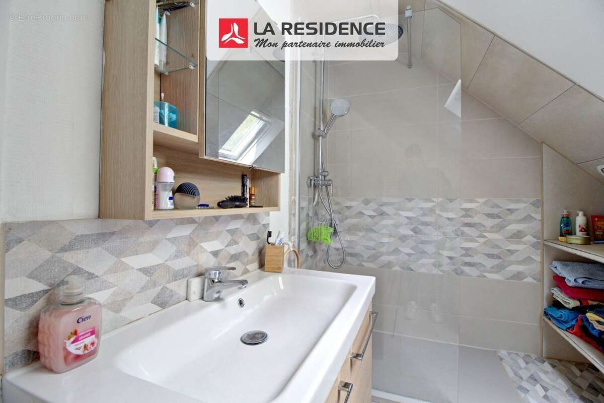 Appartement 35 m² à Pontoise  - photo 8
