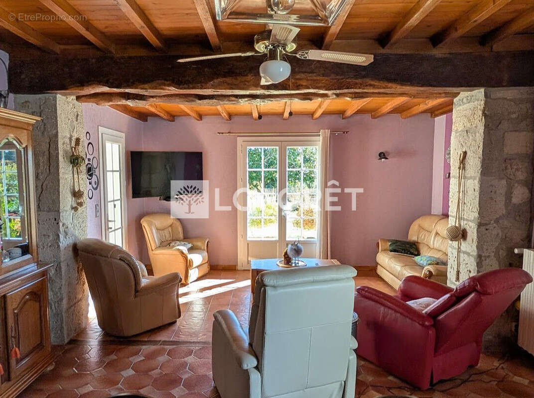 Maison à MONCRABEAU