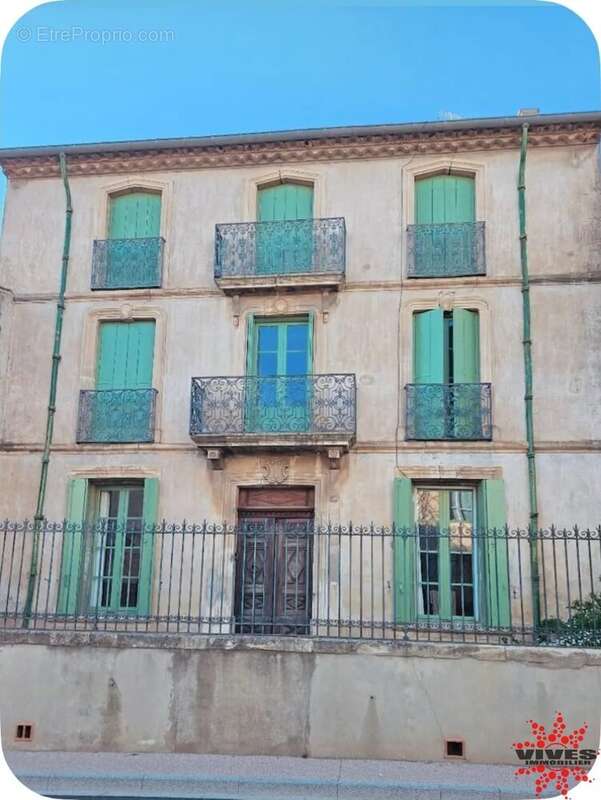 Maison bourgeoise meublée 145 m²  Piscine  3 suites  Garage 100 m² - photo 2