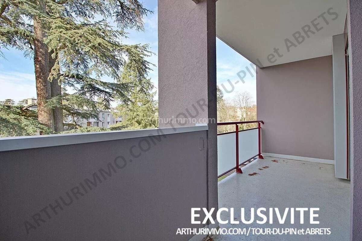Appartement à RIVES