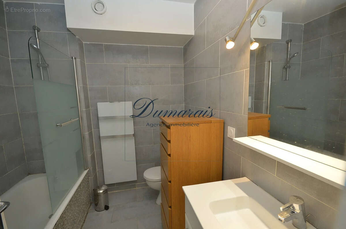 Appartement à PARIS-3E
