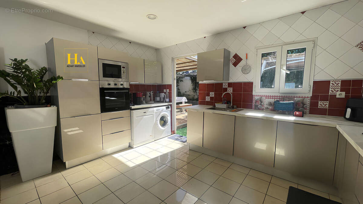 Maison à L&#039;ETANG-SALE