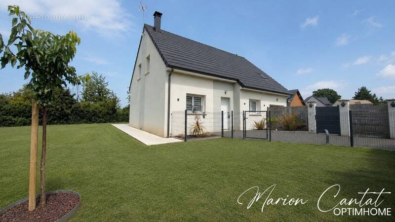 Maison à DOZULE