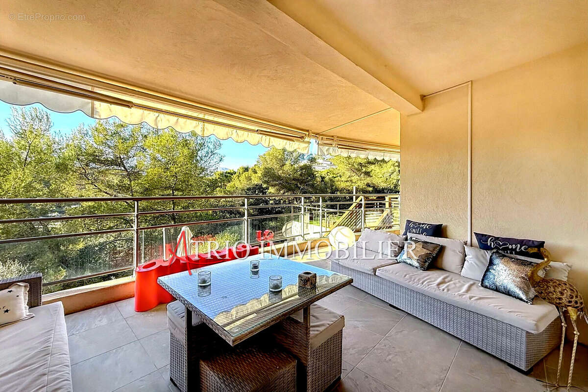 Appartement 90 m² à Cagnes-Sur-Mer  - photo 2