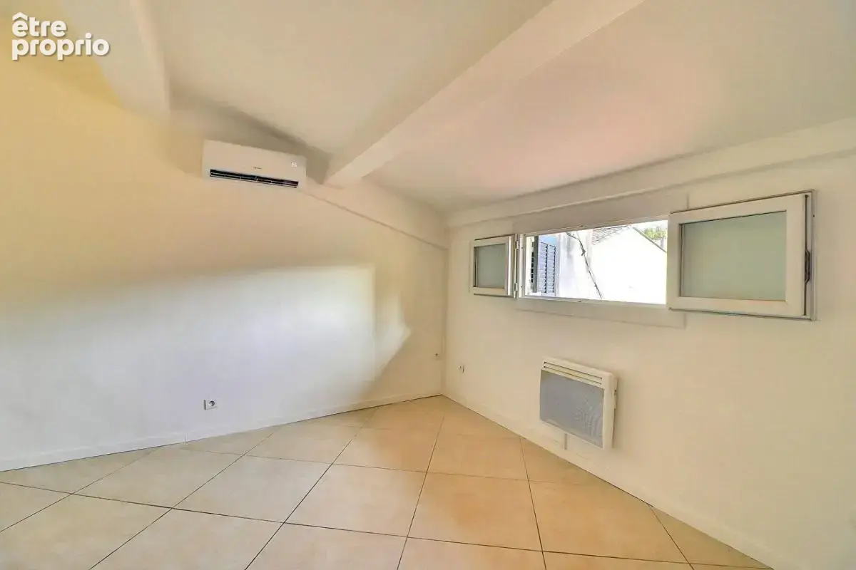 Studio rénové, lumineux et au calme ? Idéal premier achat ou investissement - photo 8