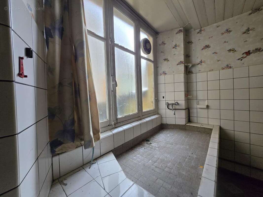 Maison à LANEUVEVILLE-DEVANT-BAYON