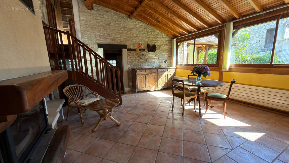 Maison à PRECY-LE-SEC
