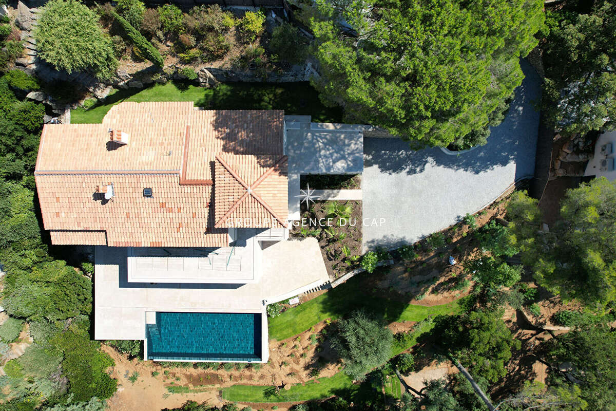 Maison à LES ISSAMBRES