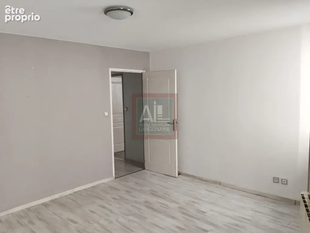 Appartement T3 88 m2 proche centre-ville et écoles - photo 6