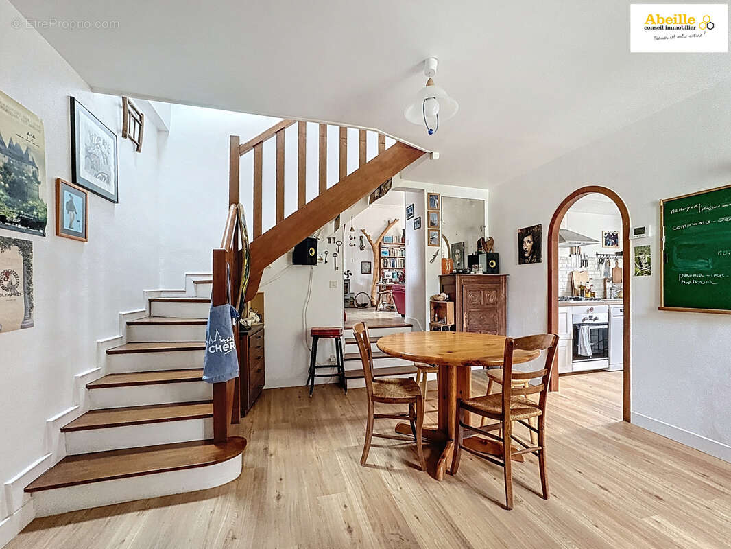 Maison à SAINT-CHERON