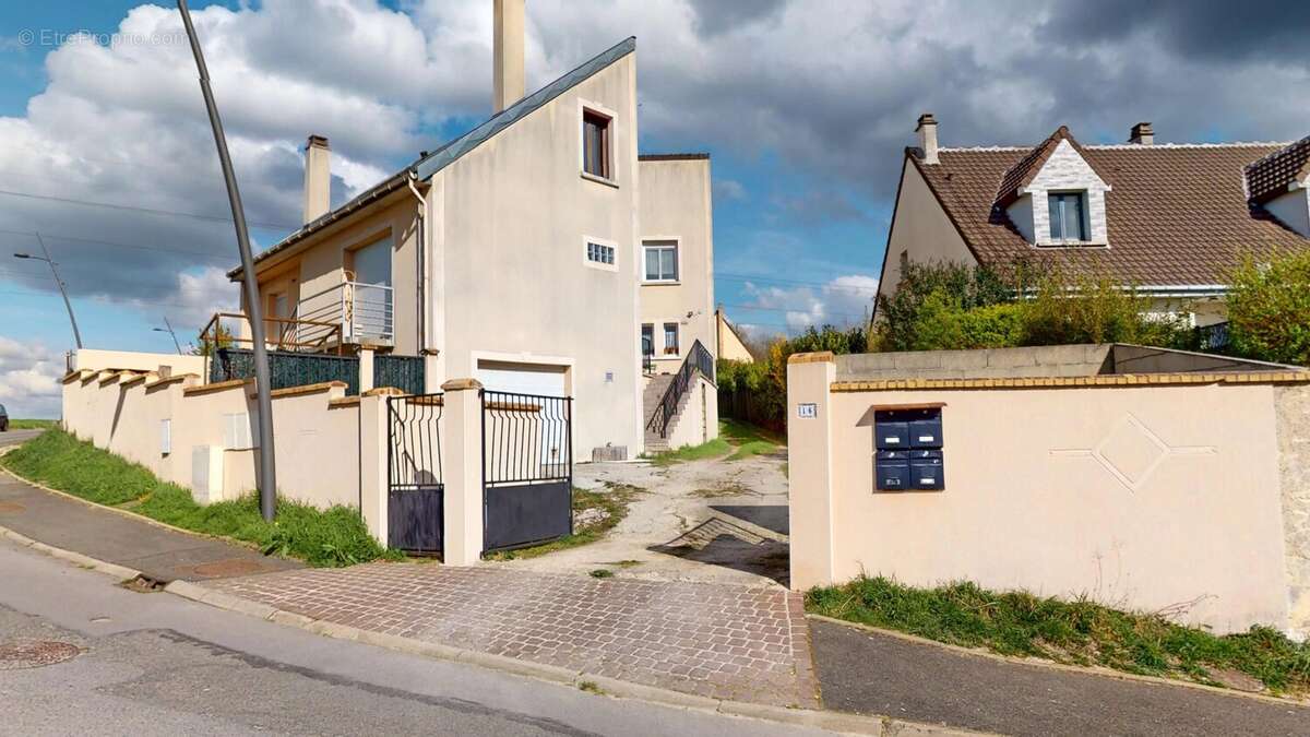 Appartement à VILLEVAUDE