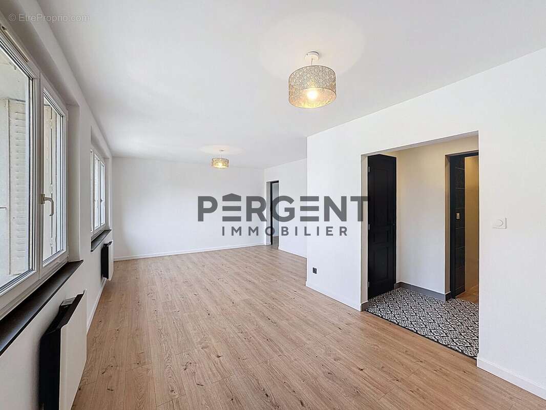 Appartement à CHARLEVILLE-MEZIERES