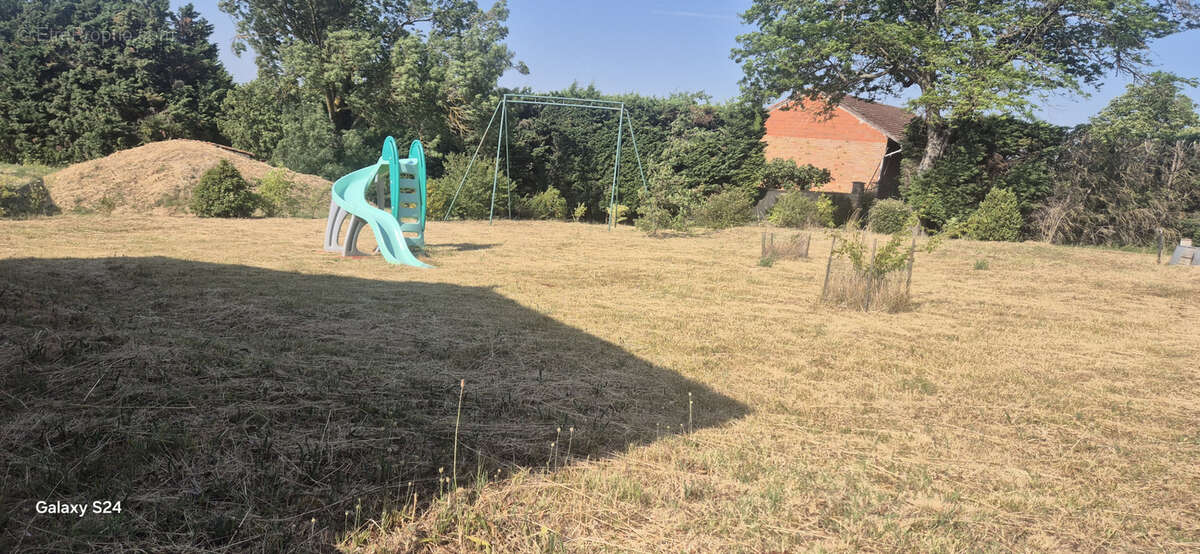 À découvrir sans tarder : belle villa familiale de plain-pied aux portes de Castelnaudary ! - photo 11