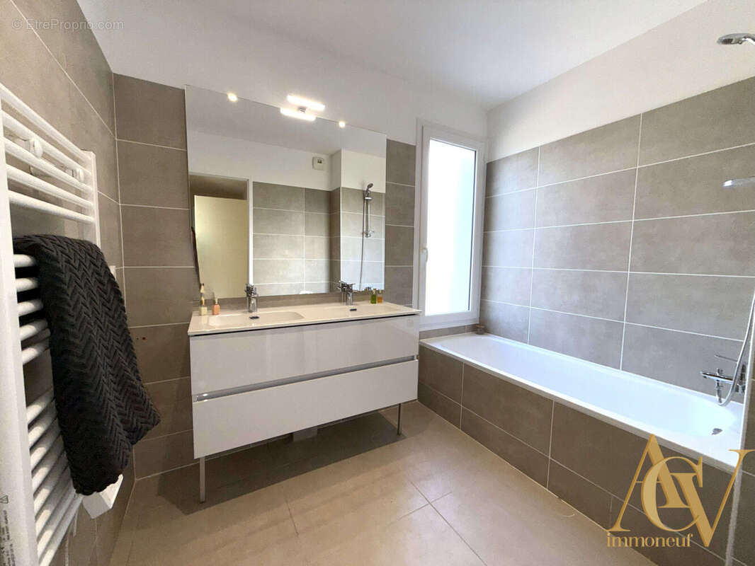 T3 Contemporain avec Jardin? Golfe de St-Tropez 6 - Appartement à COGOLIN