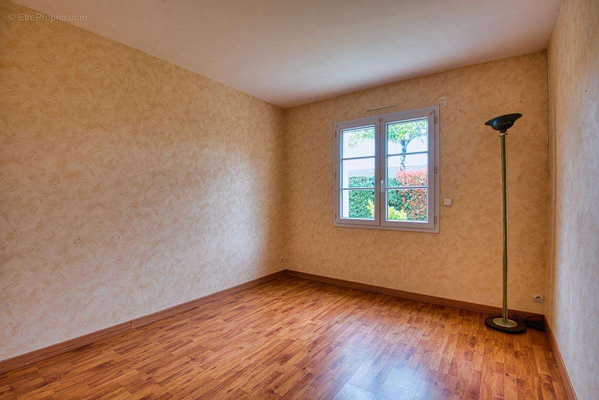 Maison à BOUGUENAIS