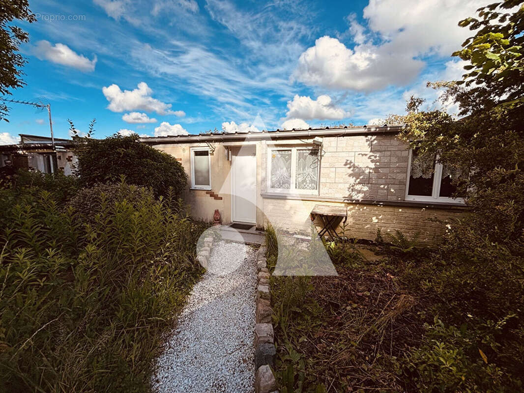 Ensemble de 3 maisons à Agny - photo 10