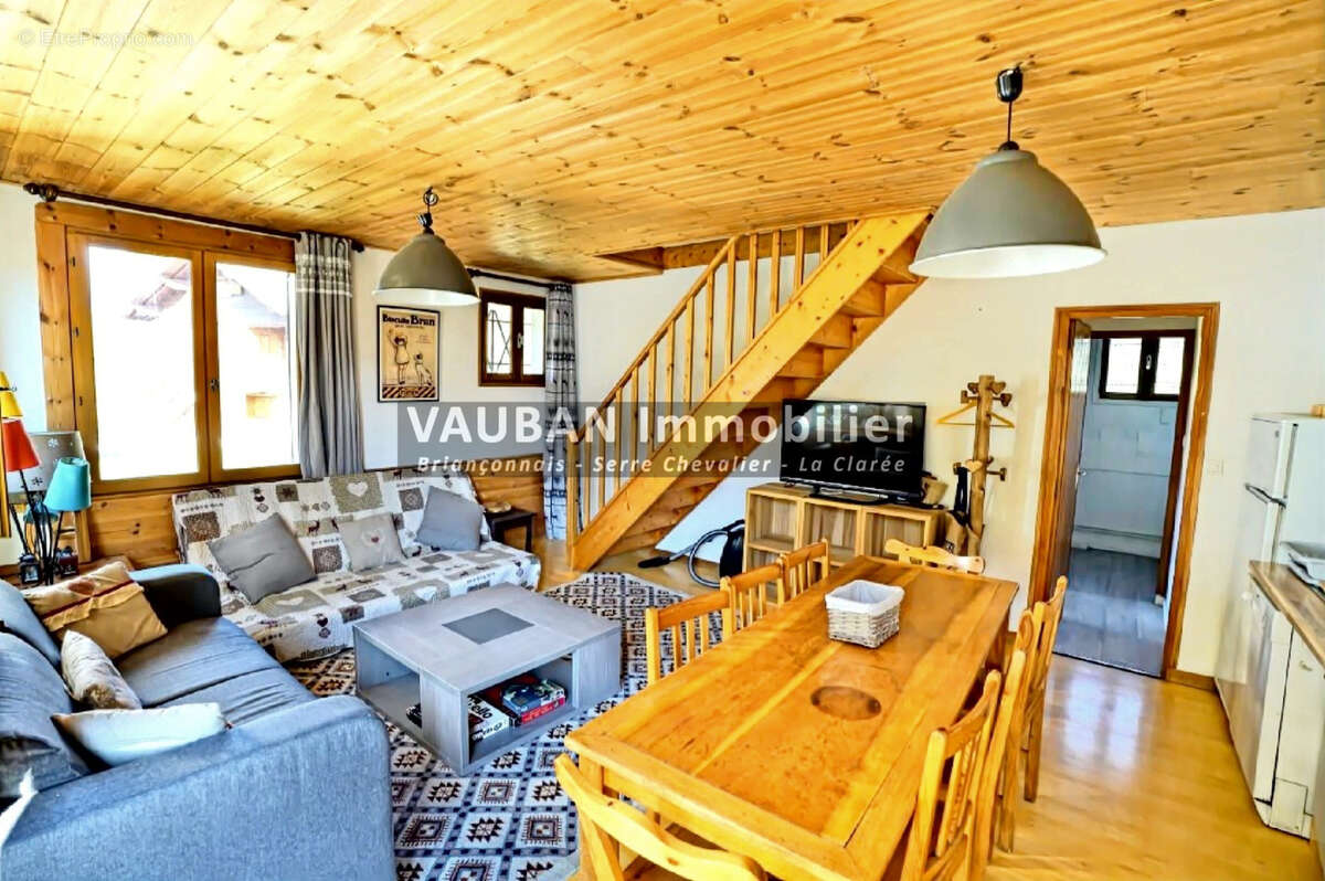 Maison à LA SALLE-LES-ALPES