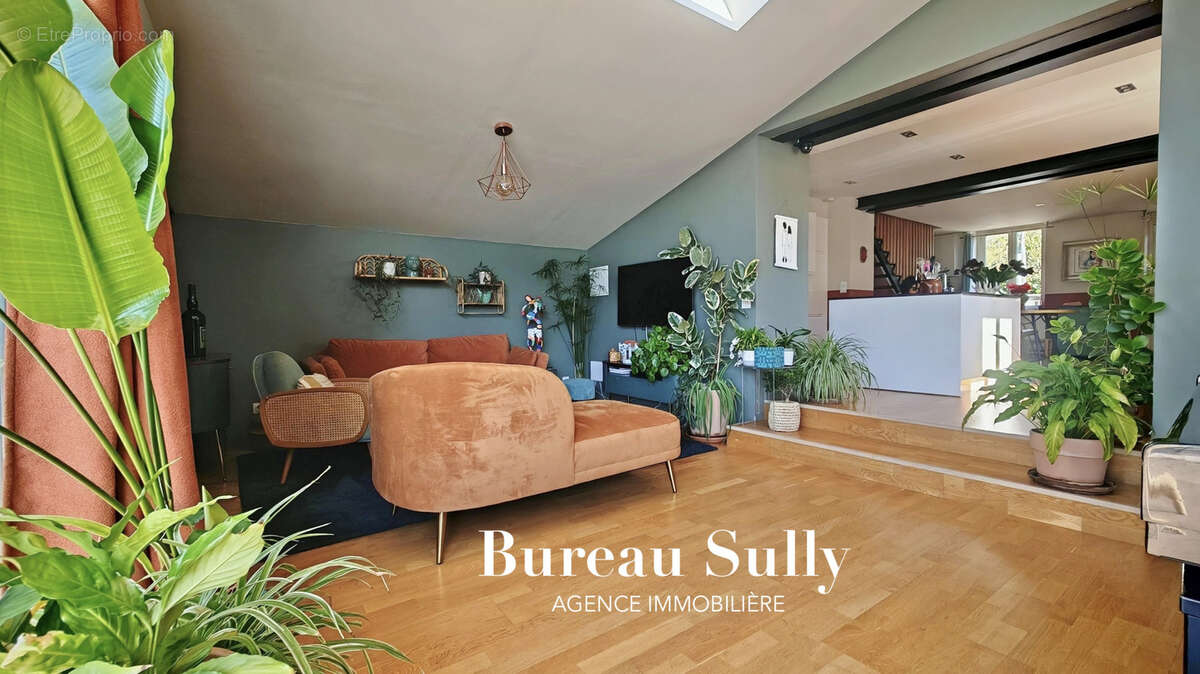 Maison à TASSIN-LA-DEMI-LUNE