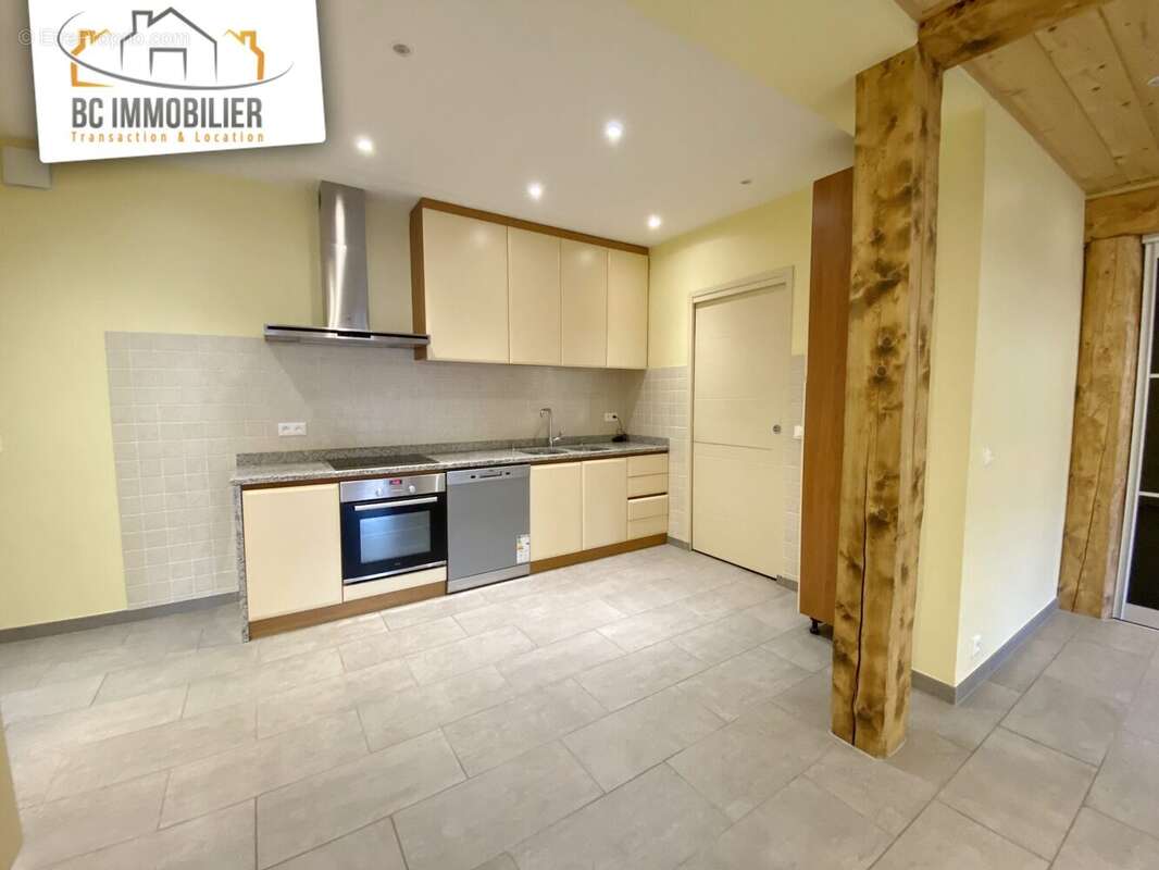 Appartement à SEGNY