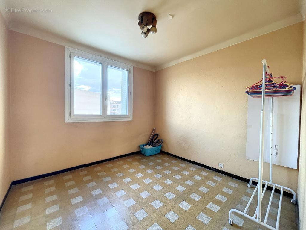 Appartement à MARSEILLE-9E