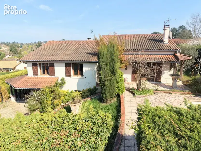 Maison familiale avec vue panoramique et un emplacement privilégié - Vourles - photo 5