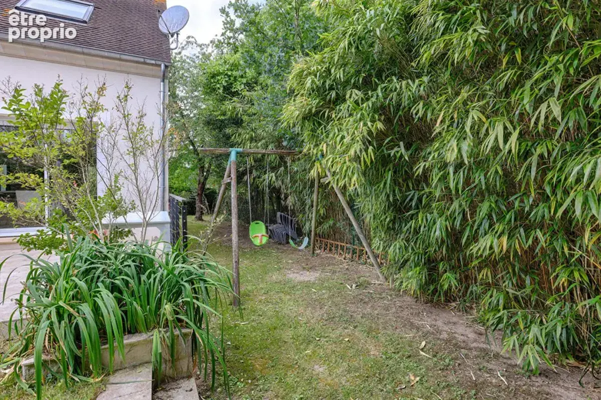 CHAMPCUEIL  Maison individuelle familiale de 140 m²  - 4 chambres, jardin, garage et sous-sol total - photo 11