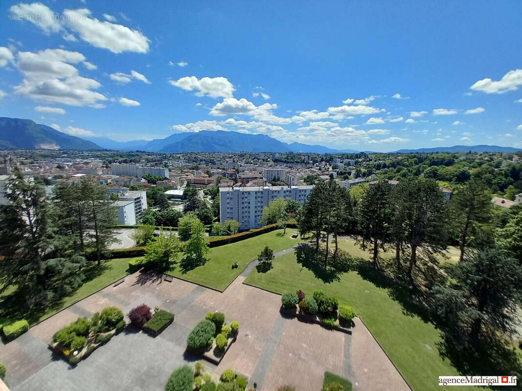 Appartement à VOIRON