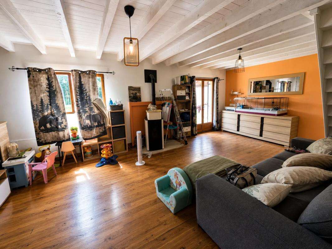 Maison de 5 pièces de 116 m² à Saint-Usuge - photo 19