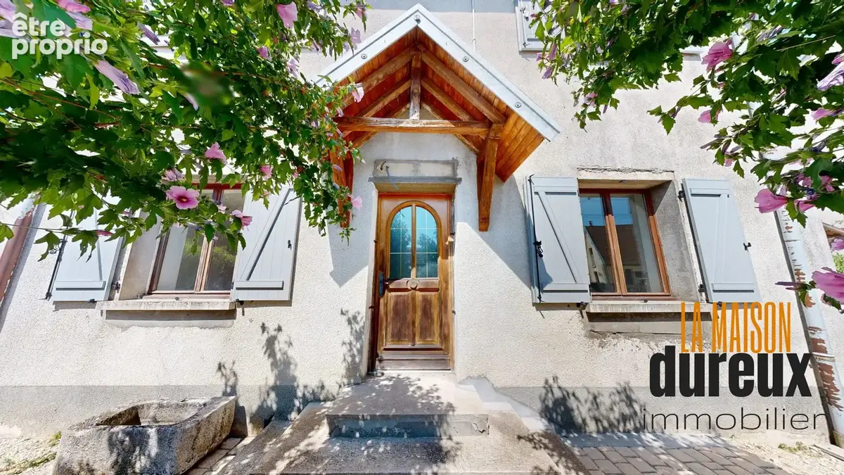 Maison 4 pièces 121 m² à vendre à Gy (70700) - photo 8