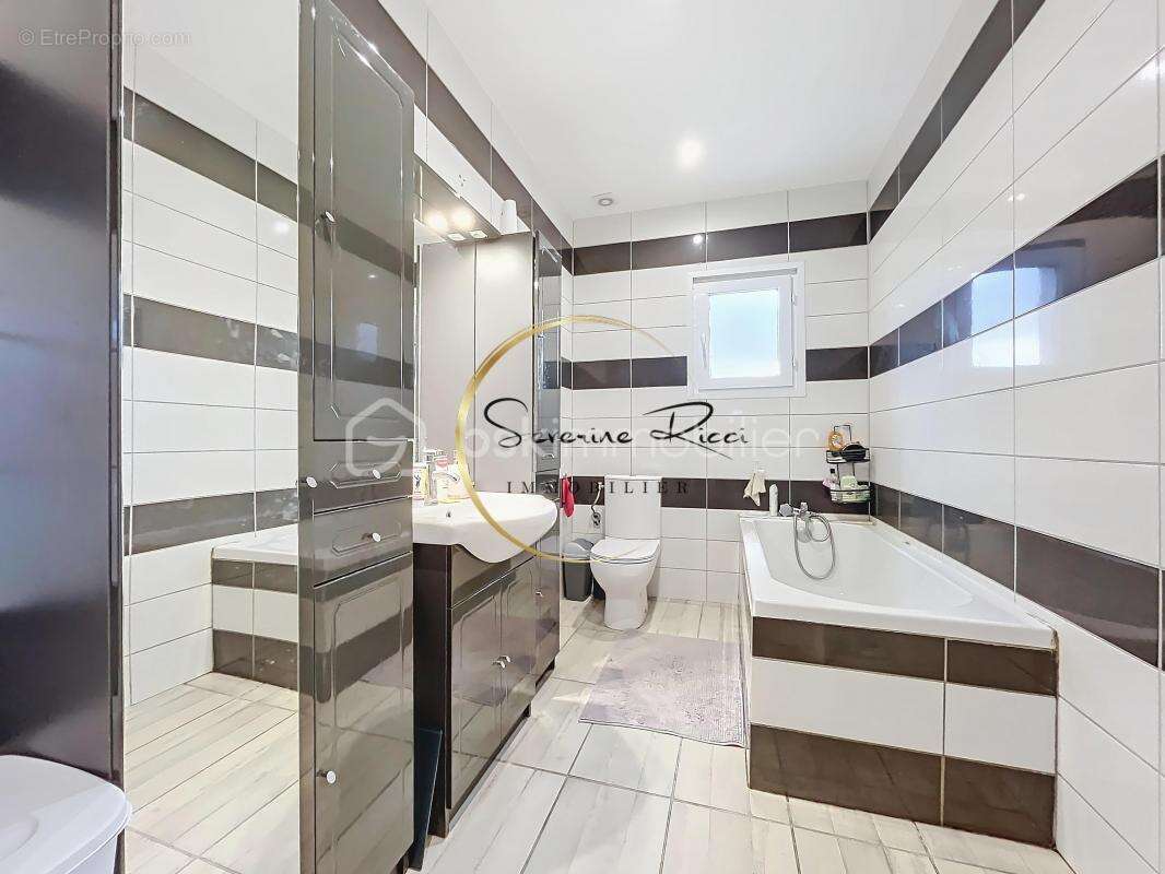 Villa de 145 m² - photo 14