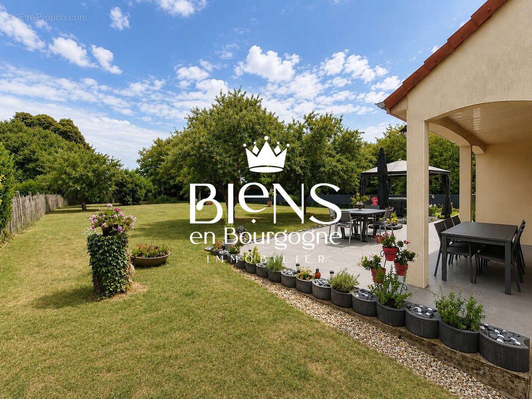 Maison 136 m² à Seurre  - photo 1