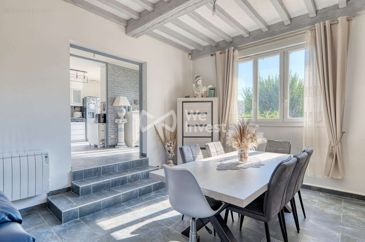 Maison 114 m² à Saint-Romain-De-Jalionas  - photo 3