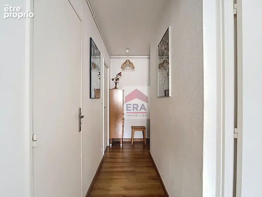 En exclusivité à vendre appartement 4 pièces  Marseille 9e/10e - St Tronc balcons et parking privatif en sous-sol. - photo 5
