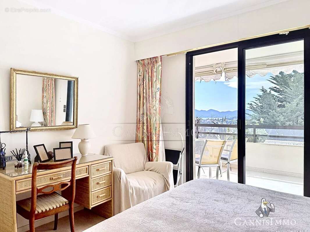 Appartement à LE CANNET