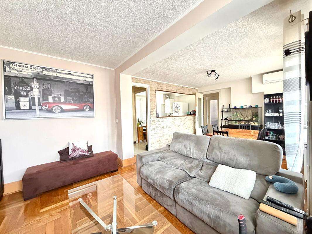 Appartement à LYON-8E