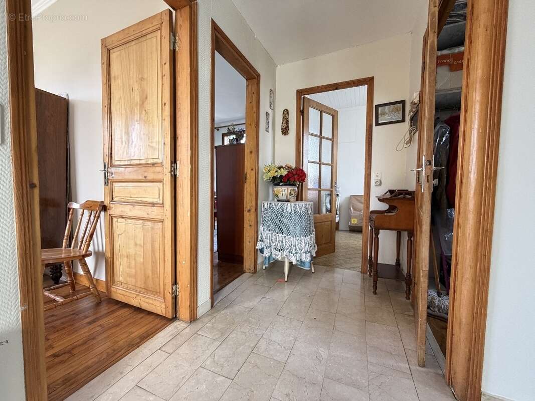 Maison à CHENNEVIERES-SUR-MARNE