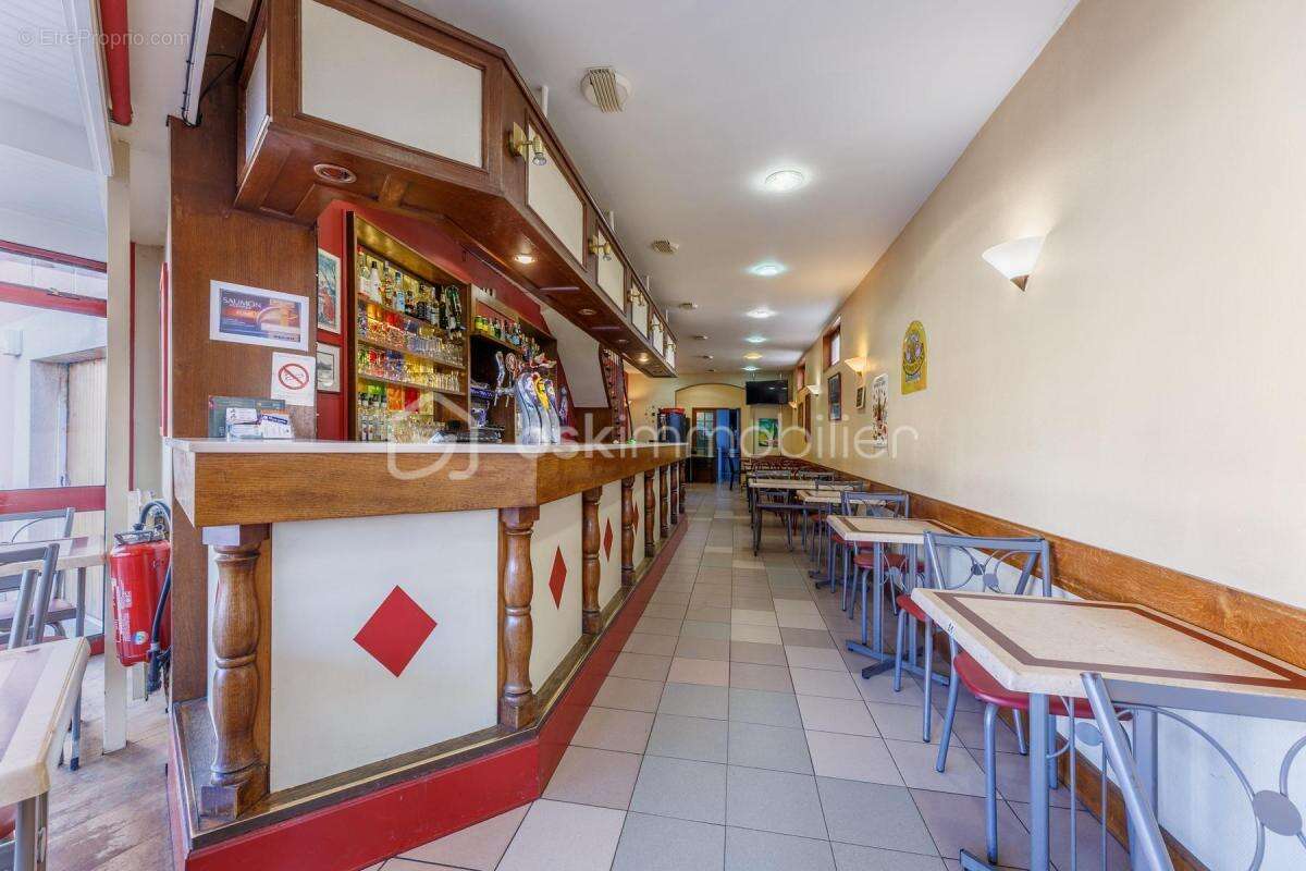 Commerce à LOUVIERS