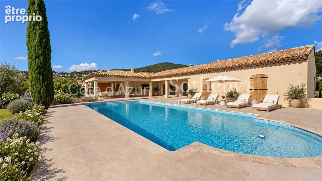 Sainte-Maxime, propriété provençale de 400 m² avec piscine et parc paysager - photo 2