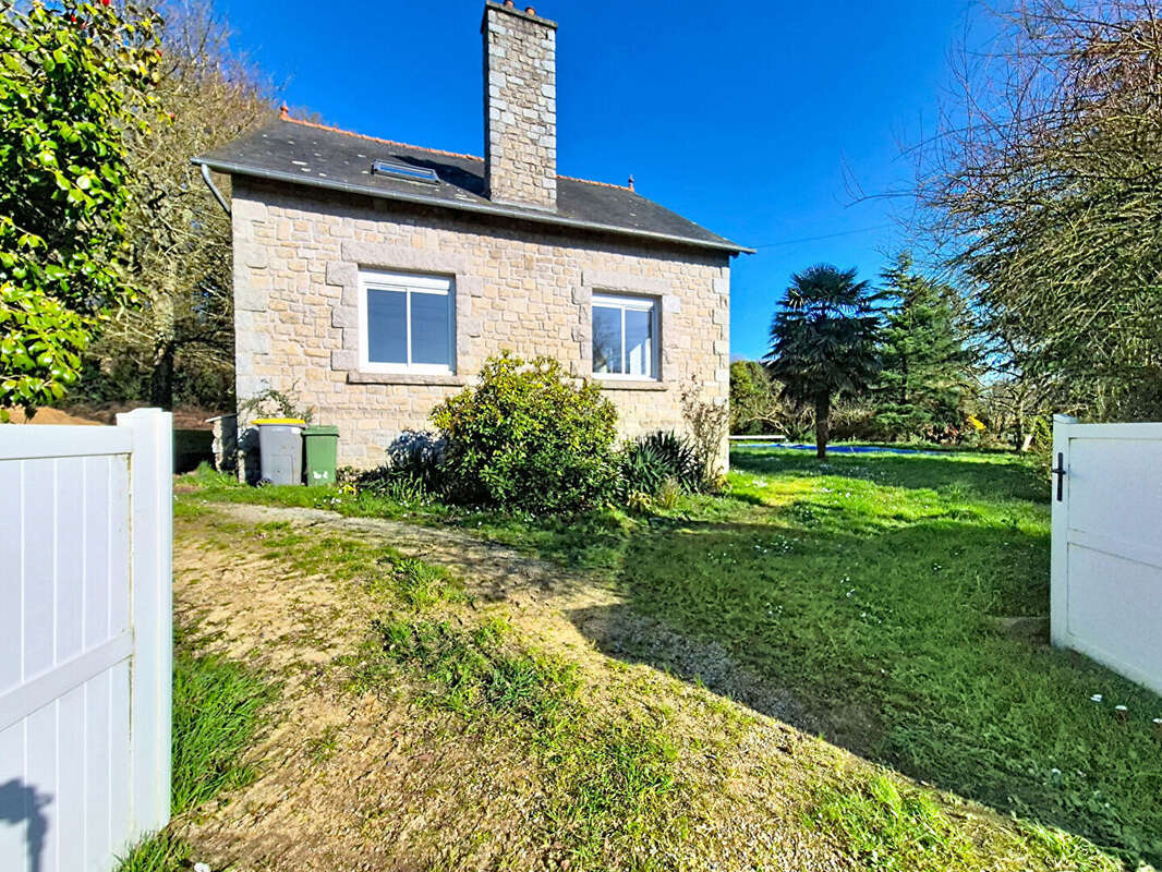 Maison à LE HINGLE